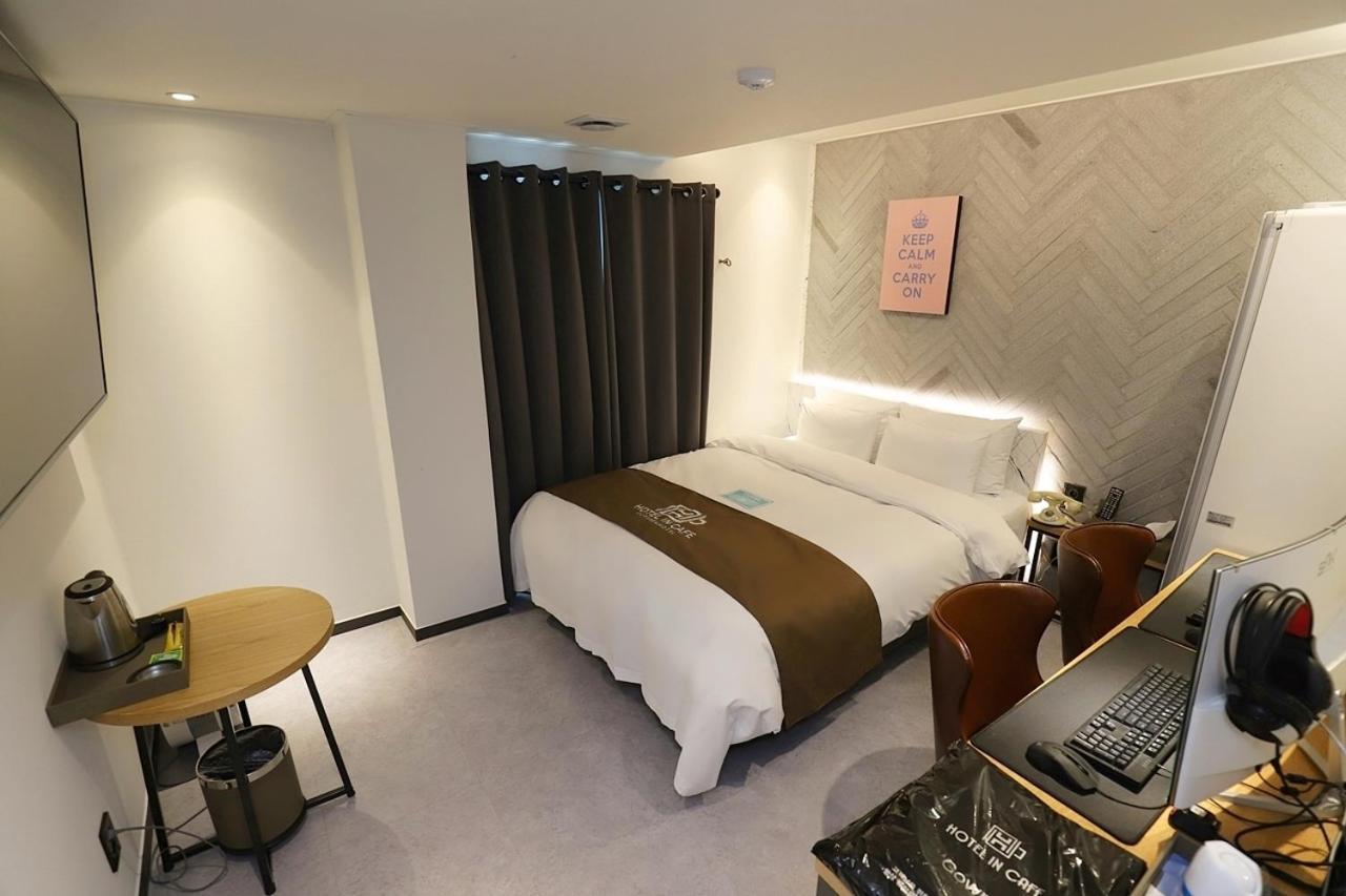 Hotel In Cafe Doksan Seul Quarto foto